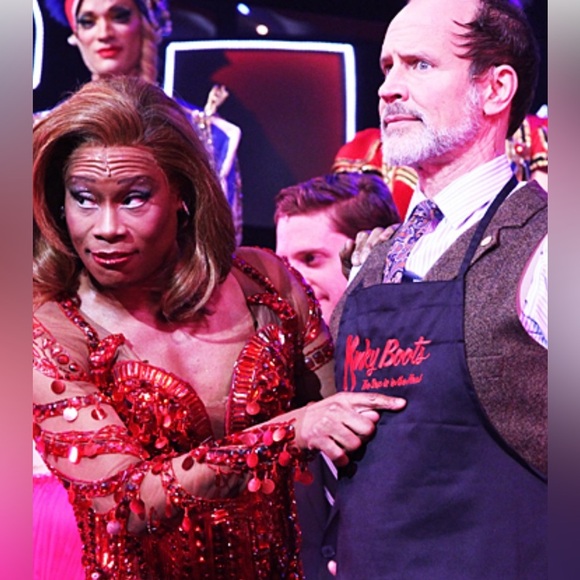 NEW Kinky Boots Broadway Musical Apron Black Red Embroidered Pockets Adjustable - Picture 1 of 7